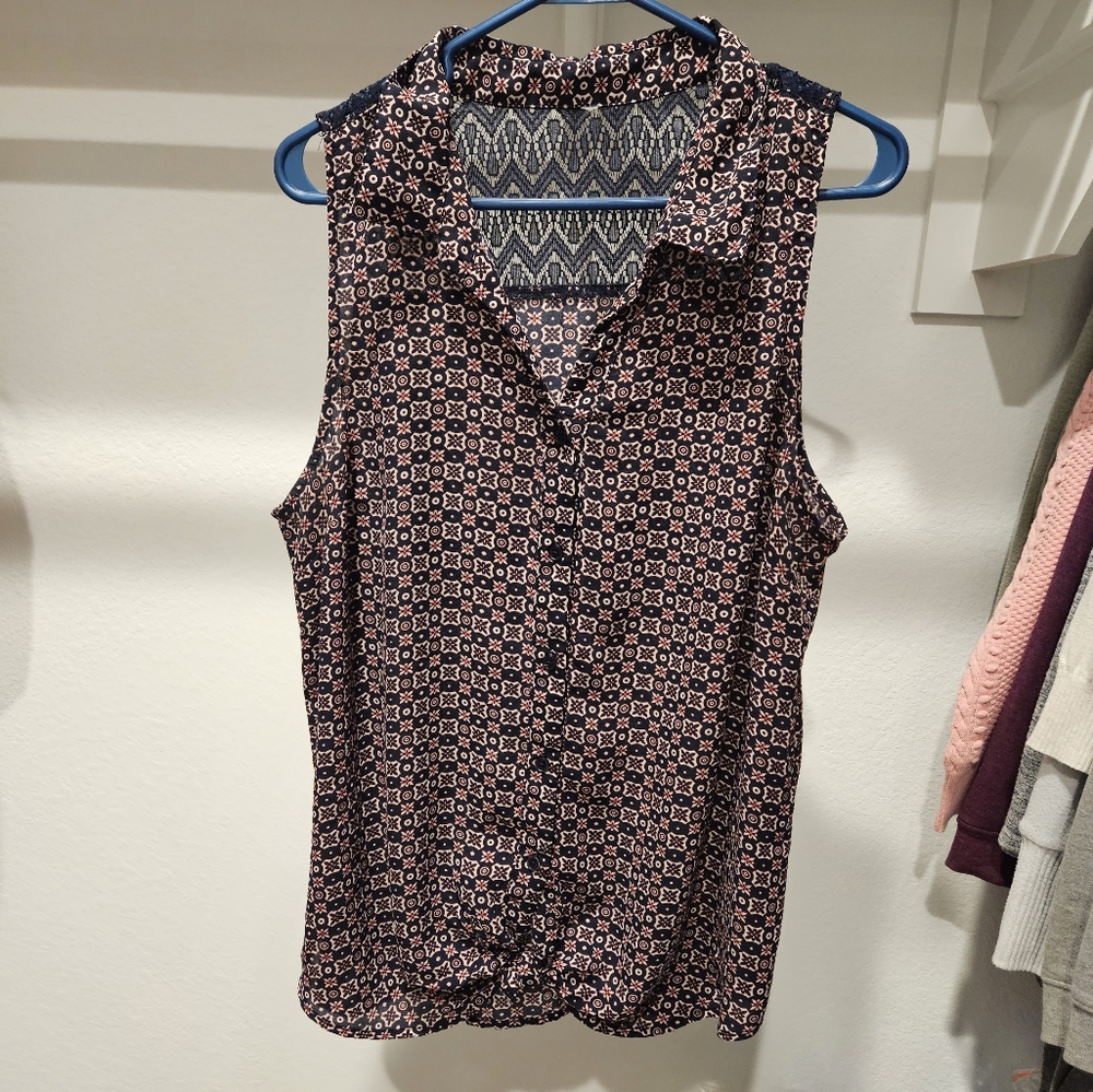 Print and Lace Tie Front Tank